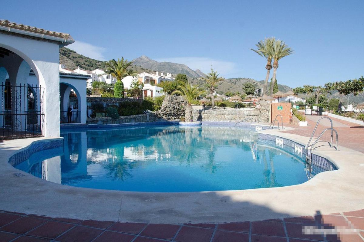 Apartamento Capistrano Village Nerja Luaran gambar