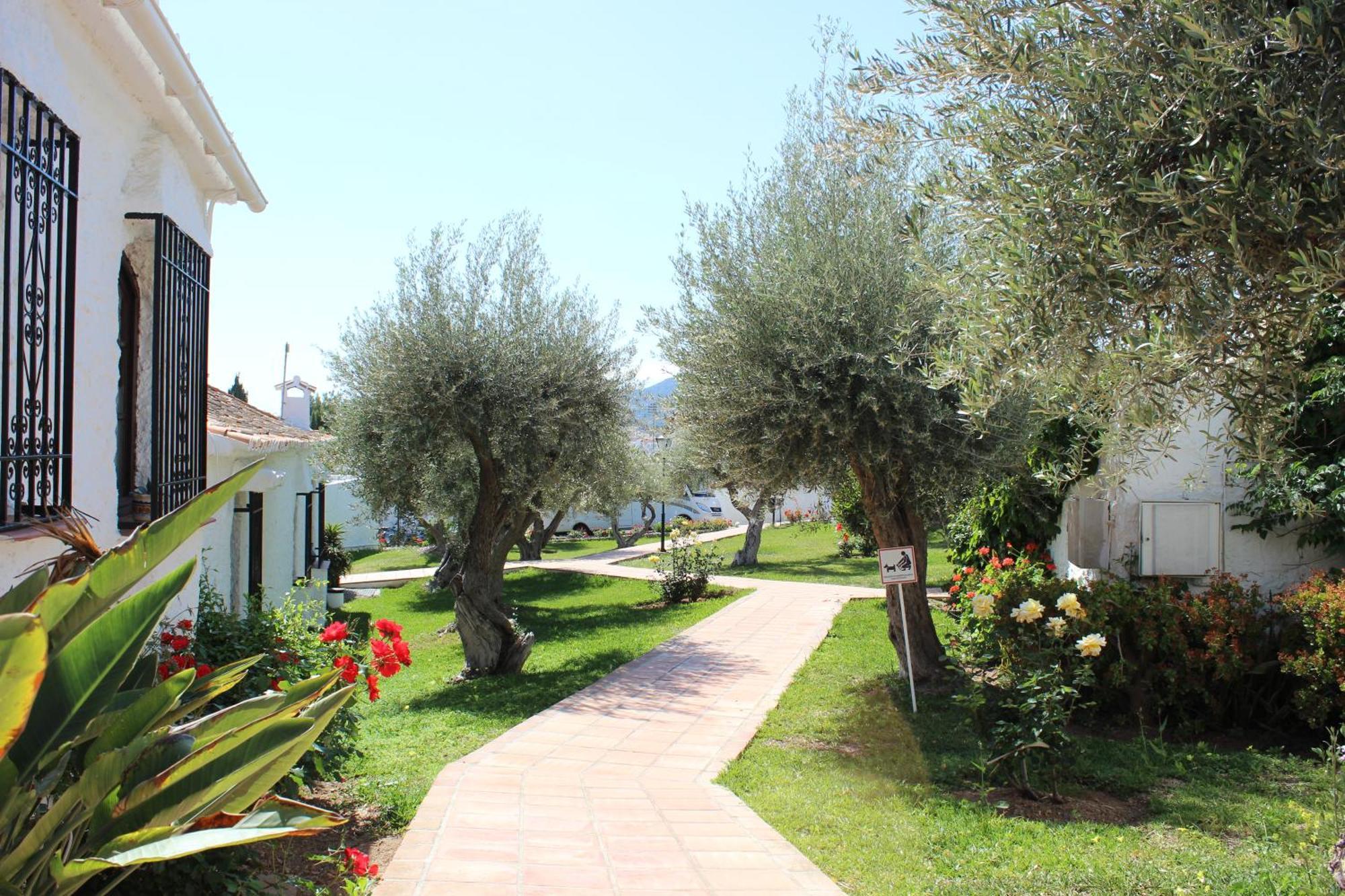Apartamento Capistrano Village Nerja Luaran gambar