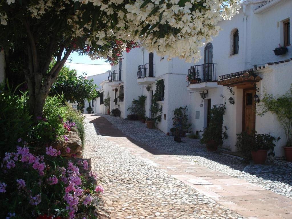 Apartamento Capistrano Village Nerja Luaran gambar
